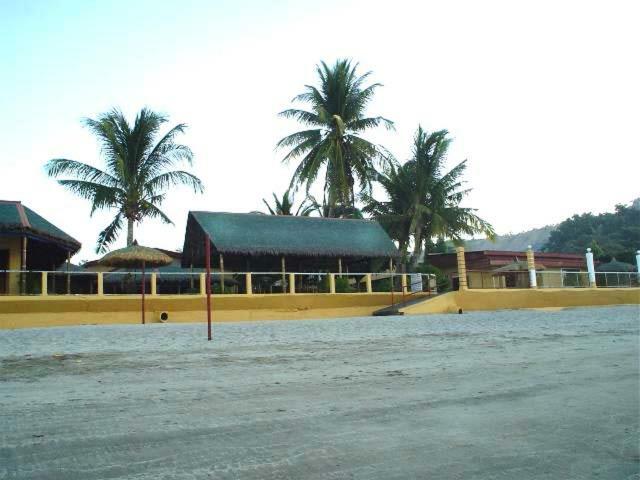 Playa Papagayo Beach Inn Olongapo Eksteriør billede