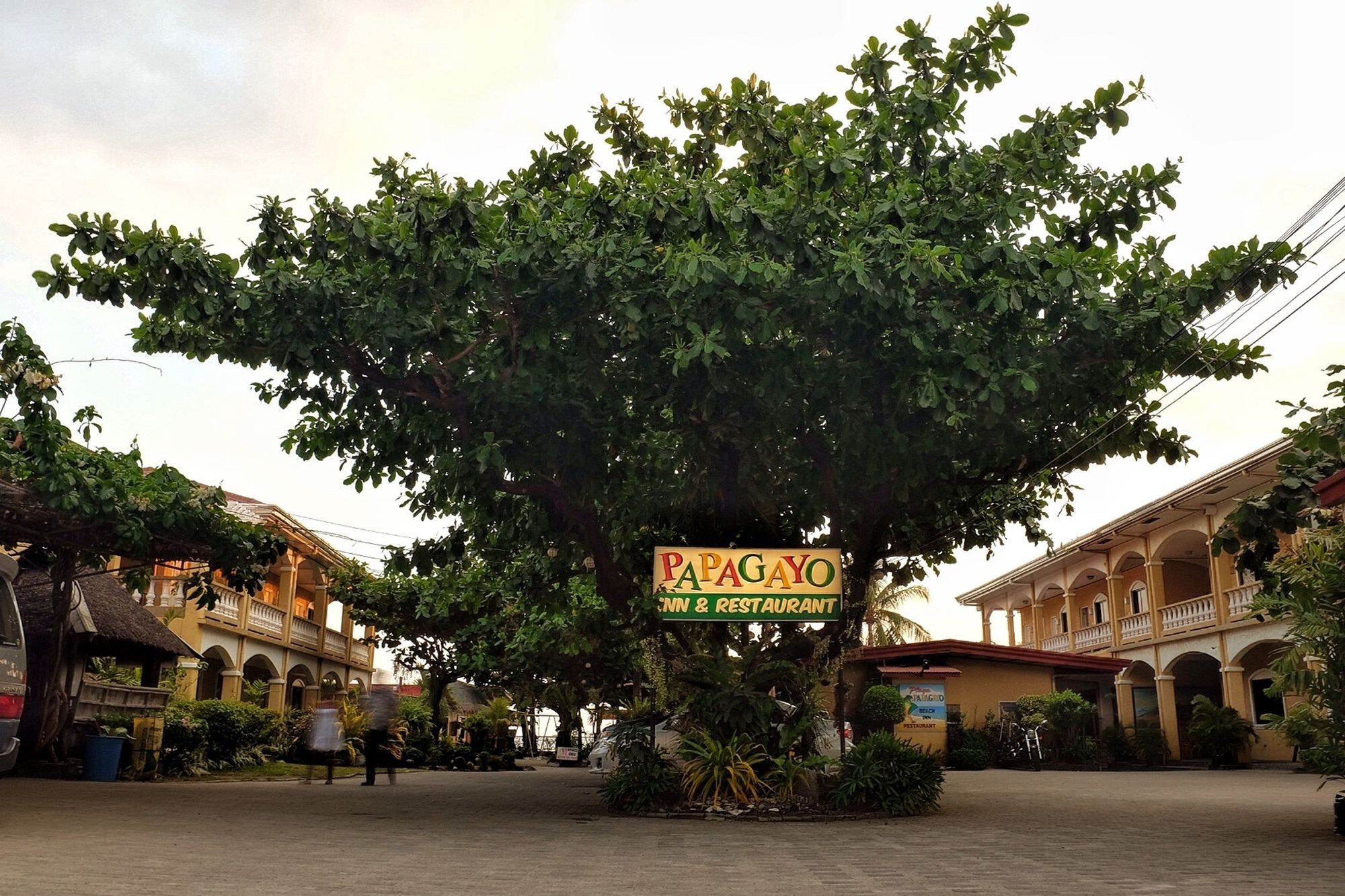Playa Papagayo Beach Inn Olongapo Eksteriør billede
